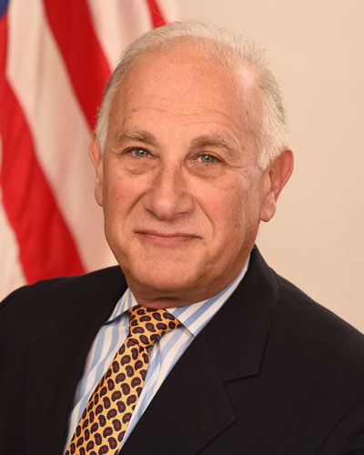 Robert A. Weinstein, MD; Former Chair, Department of Medicine, Cook County Health and Hospitals System, Chief Academic Officer, The C. Anderson Hedberg, MD Professor of Internal Medicine, Rush Medical College, Chicago, IL