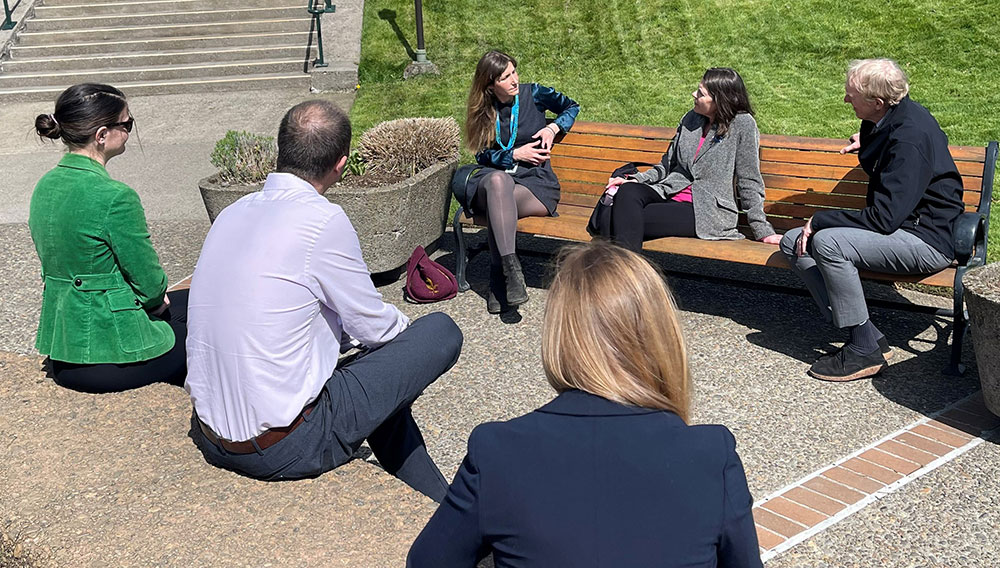 Regional Director Ulrey and OHSU Leaders met in the Quad to discuss behavioral health in Oregon.