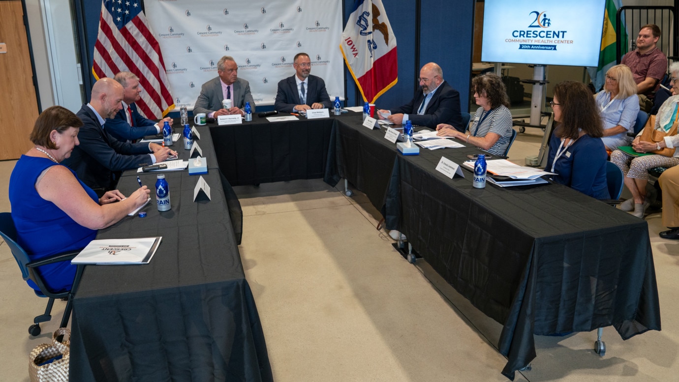 Secretary Kennedy and Administrator Engels Visited Crescent Community Health Center (FQHC)