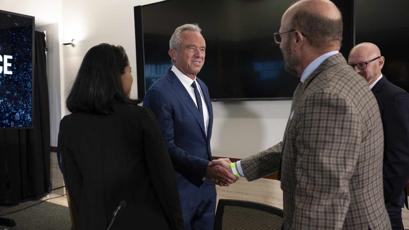 Secretary Kennedy Hosts Mold Surveillance Roundtable