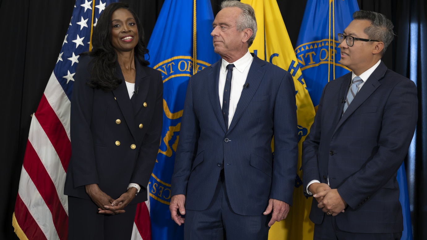 Secretary Kennedy Hosts Mold Surveillance Roundtable