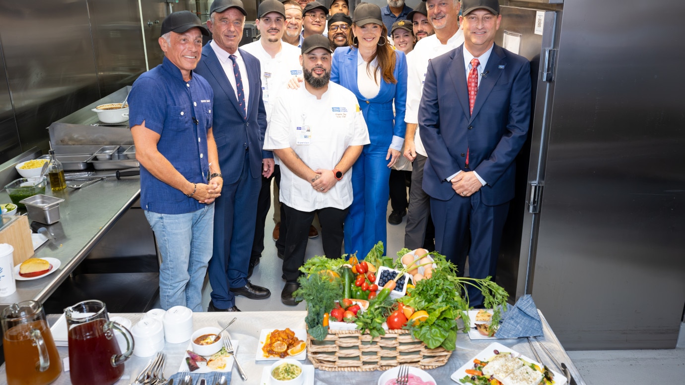 Secretary Kennedy and Secretary Rollins Celebrate Tampa General Hospital signing the Make Hospital Food Healthier Pledge