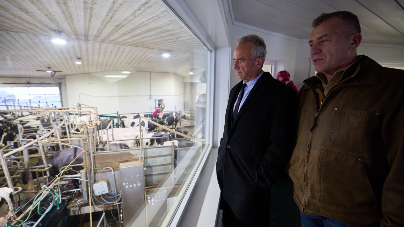 Secretary Kennedy Launches ‘Take Back Your Health’ Tour in Pennsylvania, Rallying at Capitol and Meeting With Family Farmers