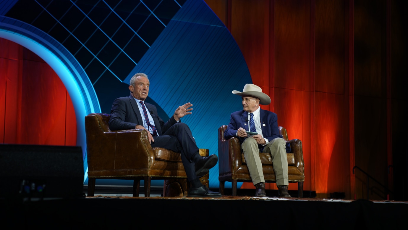Secretary Kennedy Celebrates Tennessee's MAHA Wins, Headlines CattleCon on 'Take Back Your Health' Tour